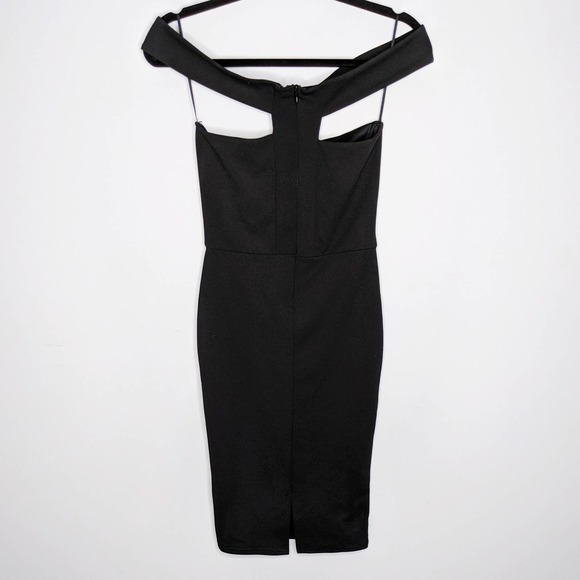 MISSGUIDED • Black Cut Out Panel Bodycon Dress 4 - Picture 7 of 9